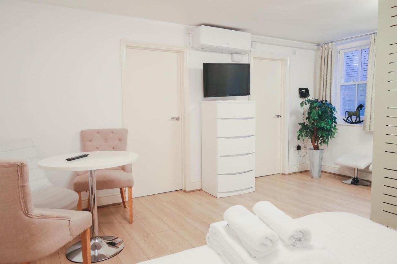 By Payman Club Apartment